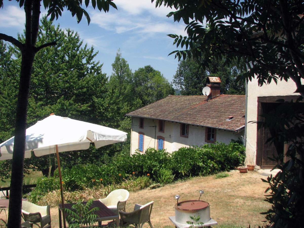 Camping La Vallee Verte Ambert Eksteriør billede